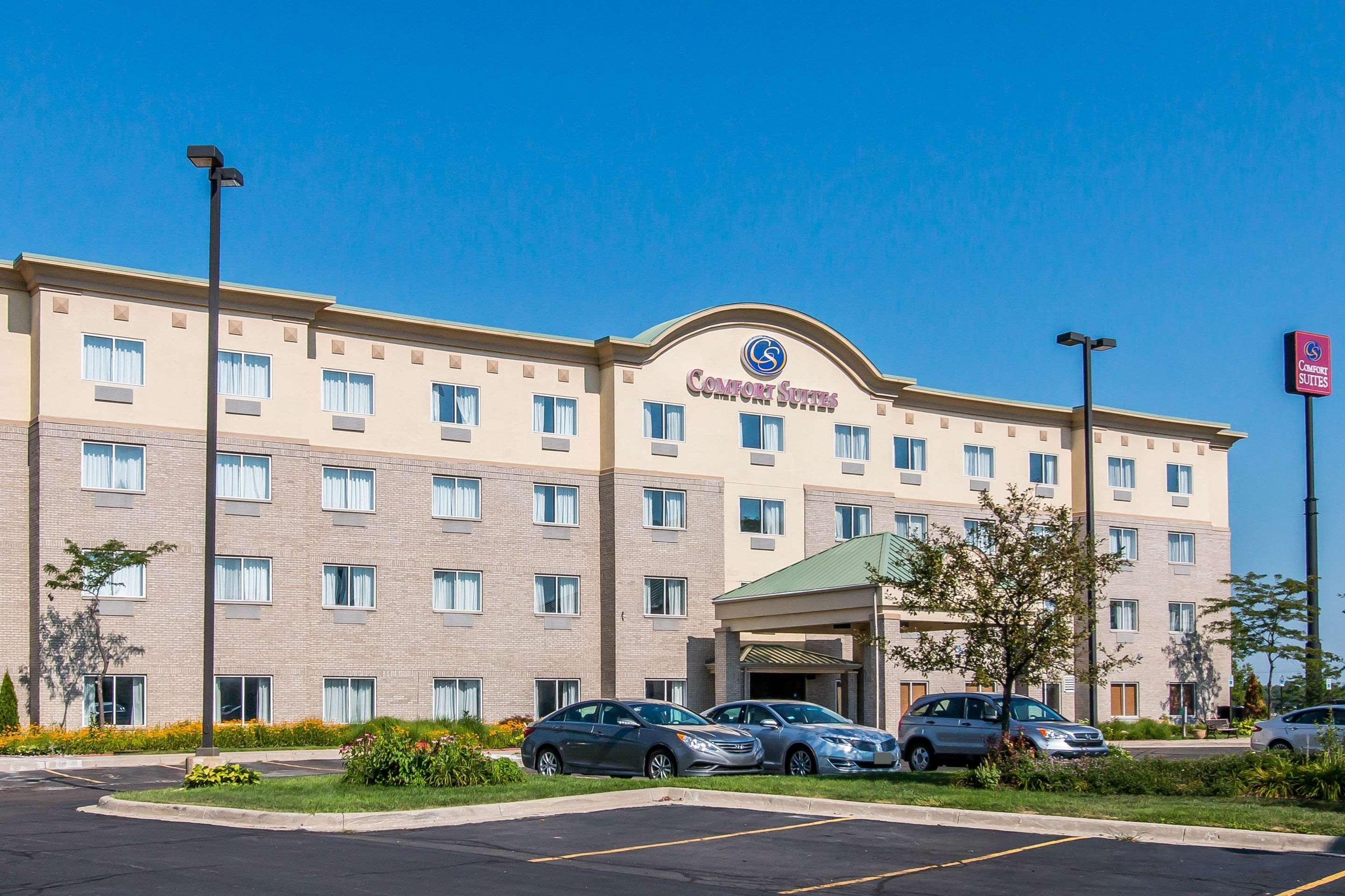 Comfort Suites Wixom Exterior photo