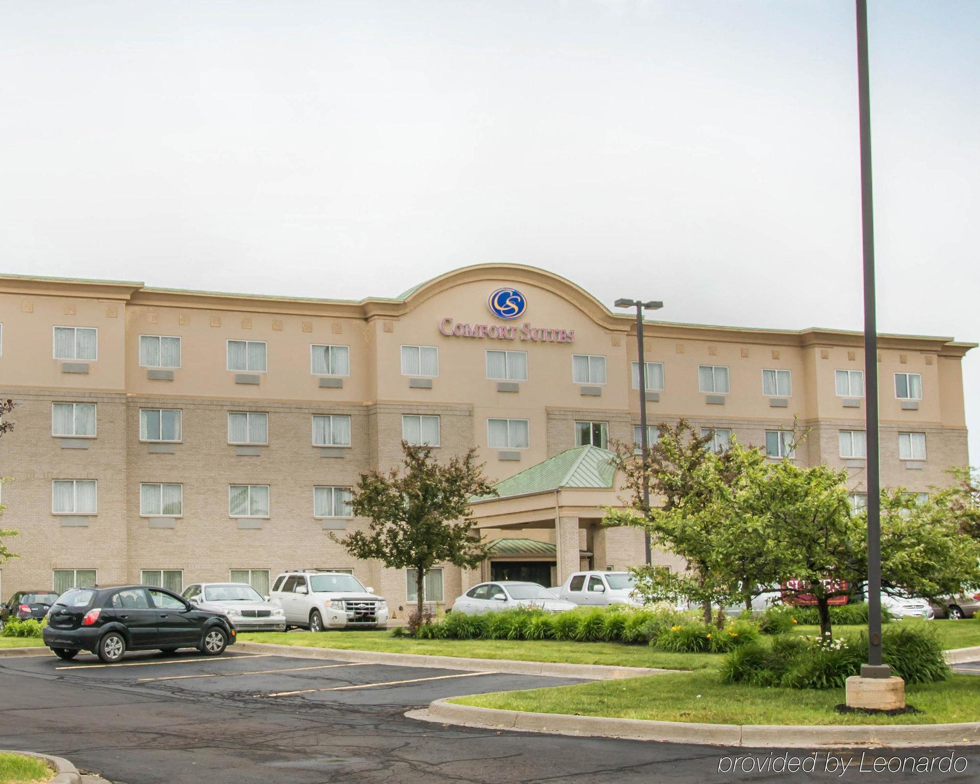 Comfort Suites Wixom Exterior photo