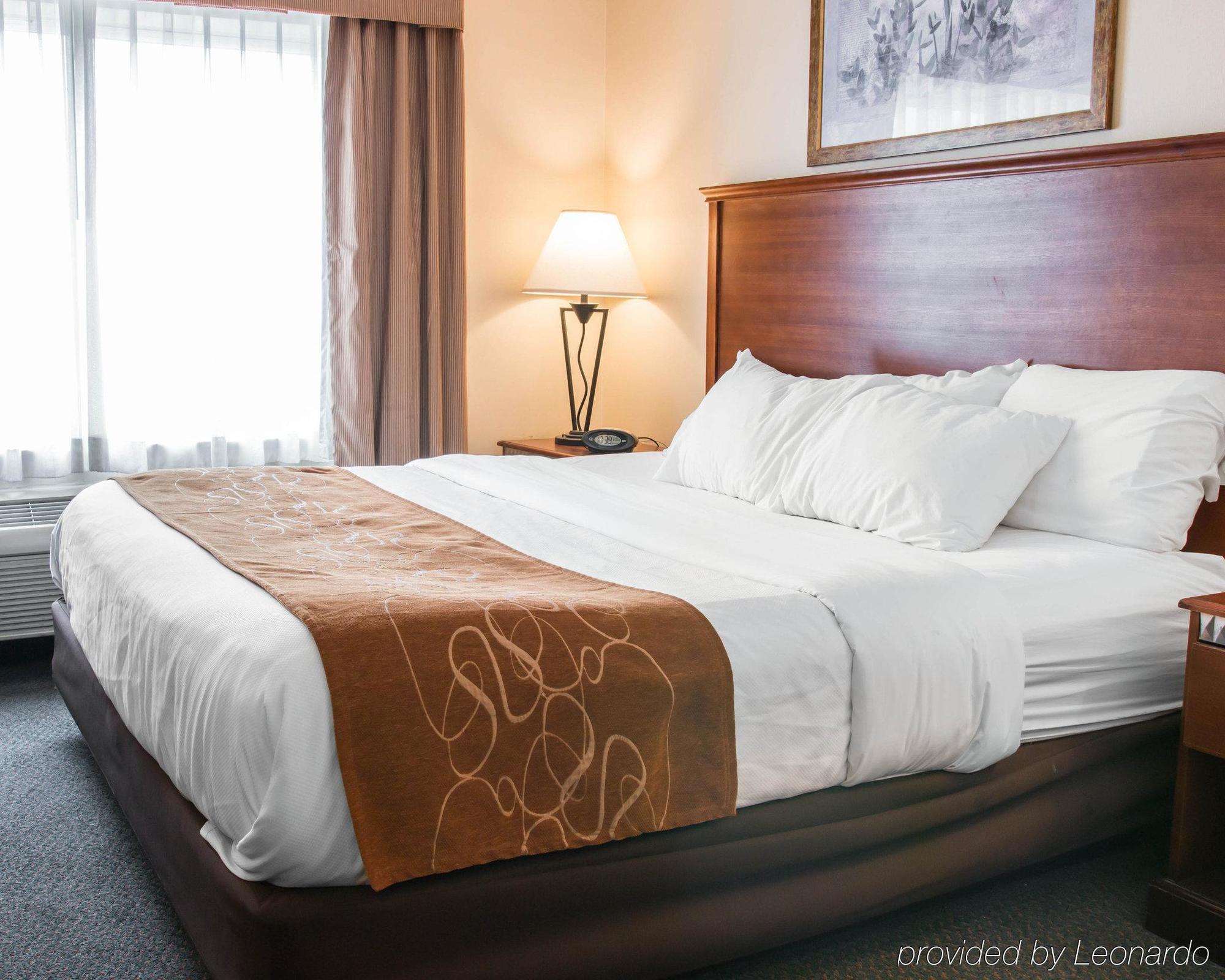 Comfort Suites Wixom Exterior photo
